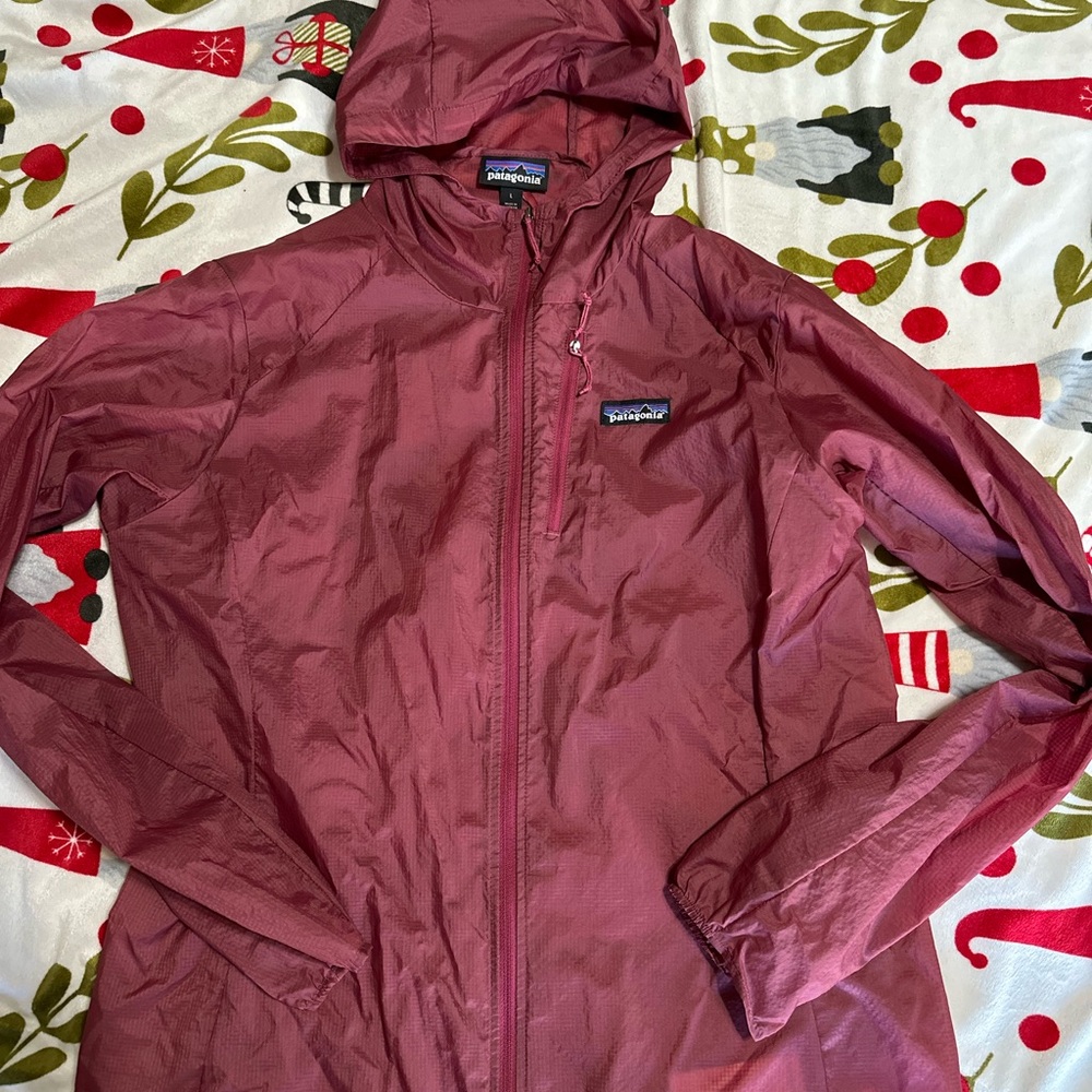 Patagonia Women's Burgundy Packable Running Jacket